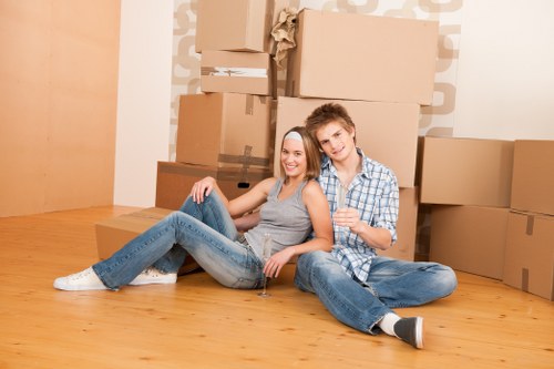 Moving van loading process for a Shacklewell property