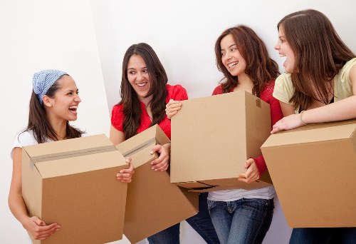 Moving van pricing information for a local Shacklewell removal service