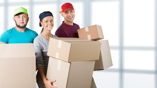 Public liability insurance and safe handling during a Shacklewell move
