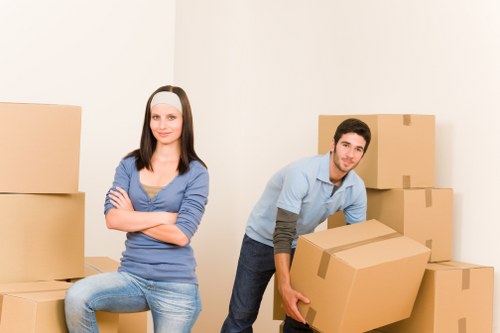 Local removal crew preparing for a move in Shacklewell