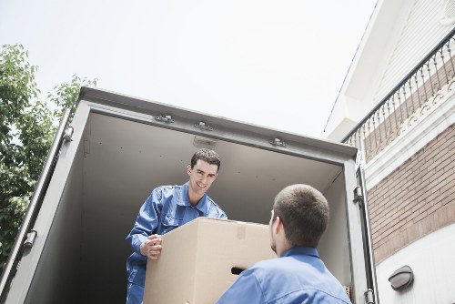 Packed moving truck ready for transport in Shacklewell